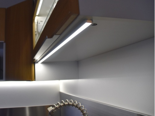 Ecolite TL4009-LED20W - Réglette LED pour meuble de cuisine RONY