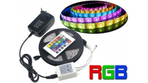 KIT LED BAS DE CAISSE MULTICOULEUR RGB/BLEU/ROUGE/VERT/BLANC/VIOLET BANDE  SOUPLE POUR KIT EXTERIEUR TUNING 12V à 89,25 € ch